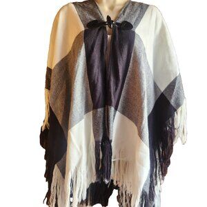 Vintage Nygard Black and White Women's Poncho O/S Fringe Bottom